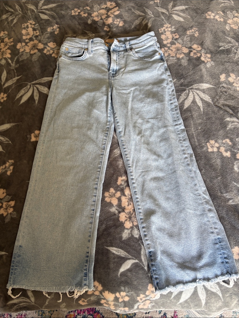 7 For All Mankind Jeans- size 29